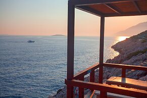 Sunset Villa Hotel