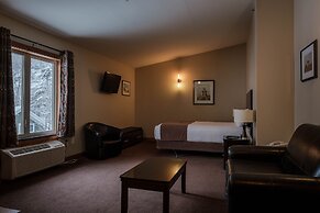 Marble Inn Resort