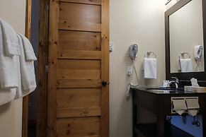 Marble Inn Resort