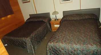 The Dreamland Motel