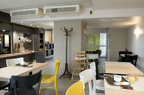 B&B HOTEL Amiens Longueau