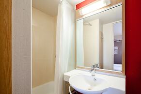 B&B HOTEL Amiens Longueau