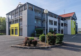 B&B HOTEL Amiens Longueau
