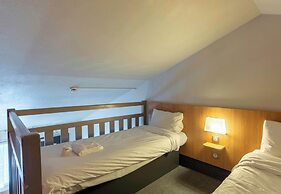 B&B HOTEL Amiens Longueau