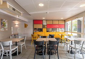 B&B HOTEL Amiens Longueau