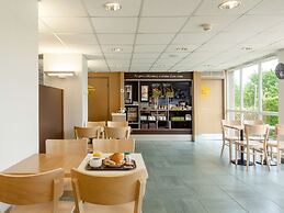 B&B HOTEL Creil Chantilly
