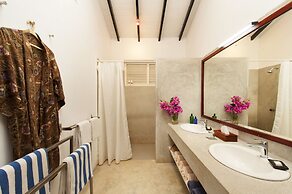 Apa Villa Thalpe