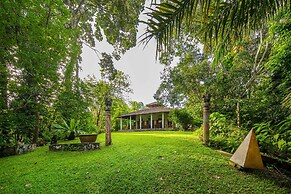 Apa Villa Illuketia
