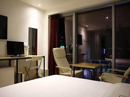 Lavilla Hotel