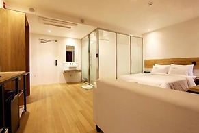 Lavilla Hotel