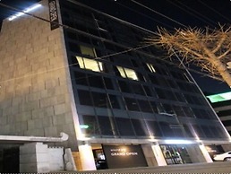 Lavilla Hotel