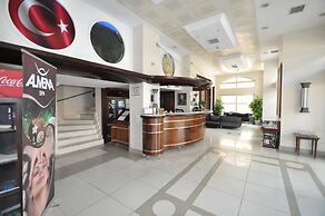 Almena Hotel