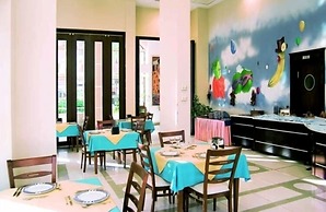 Almena Hotel