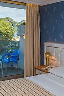 L’ETOILE BEACH HOTEL