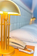 L’ETOILE BEACH HOTEL