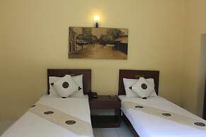 Grand 7 Hotel - Thalawathugoda