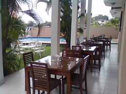 Grand 7 Hotel - Thalawathugoda