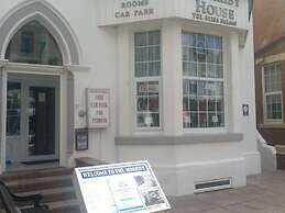 Morrisy House