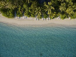 Angaga Island Resort & Spa