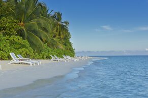 Angaga Island Resort & Spa