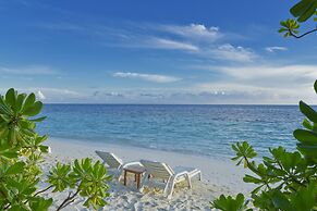 Angaga Island Resort & Spa