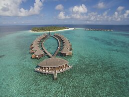 Angaga Island Resort & Spa