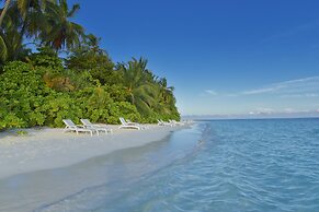 Angaga Island Resort & Spa