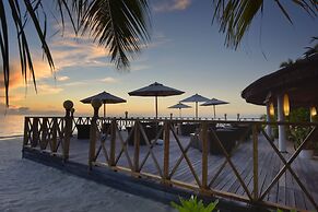 Angaga Island Resort & Spa
