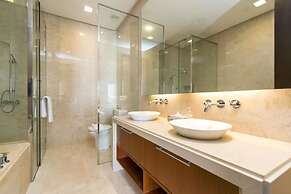 Home Suites by Marina