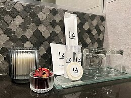 14 Place