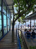P.D. Beach Resort