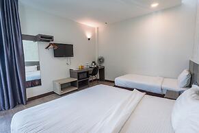 Indra Hotel