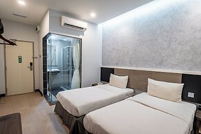 Indra Hotel