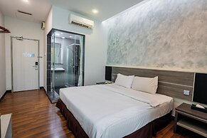 Indra Hotel