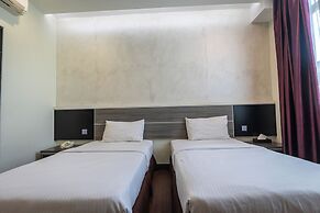 Indra Hotel