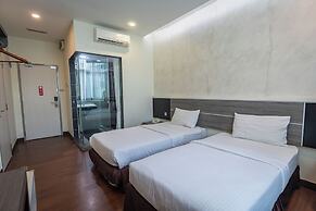 Indra Hotel