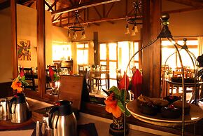 Ahadi Lodge