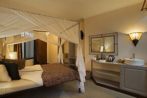 Ahadi Lodge