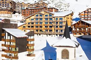 Langley Hotel Tango