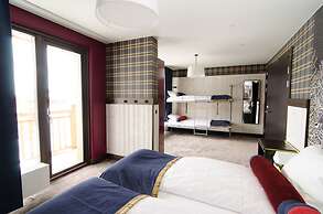 Langley Hotel Tango