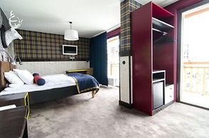 Langley Hotel Tango
