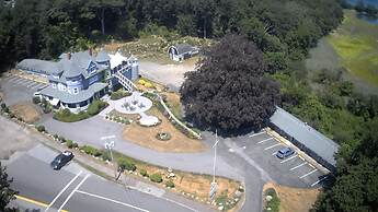 Castle Manor Inn