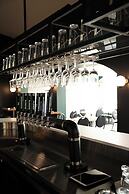 Hotel 1212