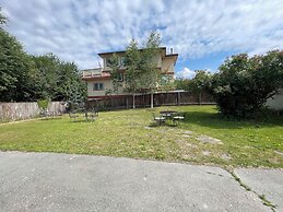 Arctic Fox Inn