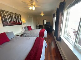 Arctic Fox Inn