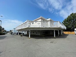 Arctic Fox Inn