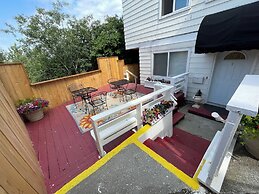Arctic Fox Inn