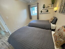 Arctic Fox Inn