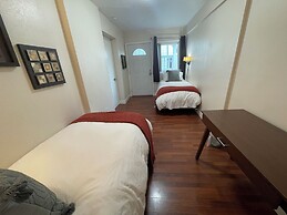 Arctic Fox Inn