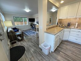 Arctic Fox Inn